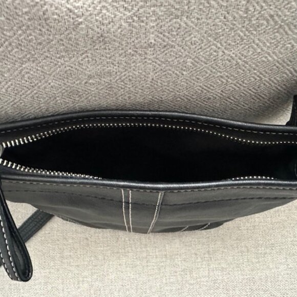 Coach Black Leather Crossbody Bag – Excellent Condition - Picture 4 of 6